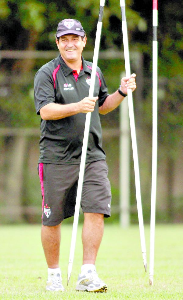 Muricy evitou a polêmica na divisão dos ingressos para o clássico | Wander Roberto/Vipcomm