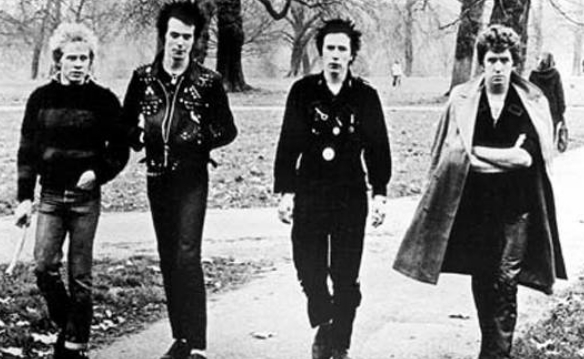 Os Sex Pistols em imagem do filme "The Filth and the Fury" | Reprodução