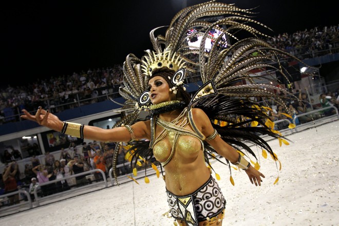 Tom Maior fez dupla homenagem: à cultura angolana e a ao sambista Martinho da Vila |