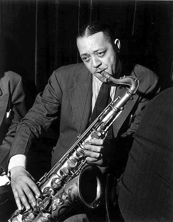 Lester Young (1909-1959) foi um dos mais refinados sax tenoristas da história | 