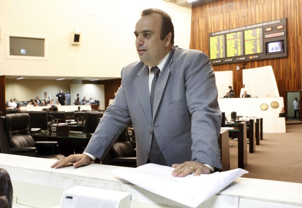 Reni Pereira: deputado diz que cobrança é abusiva e pode ser comparada a uma camisa-de-força | Rodolfo Bührer/Gazeta do Povo