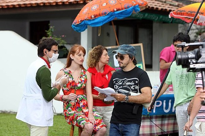 Hermes Bruchmann (de preto, ao centro): diretor já trabalhou com tevê nos EUA e na Alemanha |