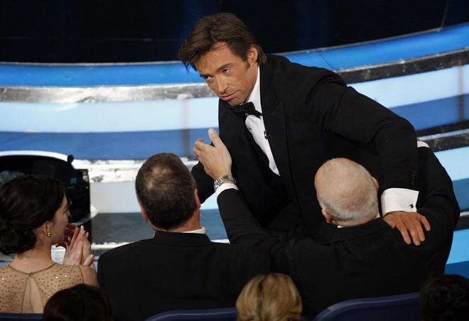 Hugh Jackman interagiu com a plateia no número de abertura |