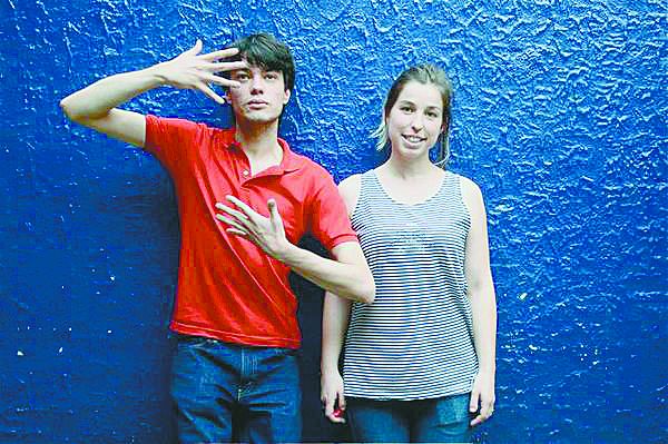 A dupla Je Rêve de Toi se apresenta nesta quinta-feira no James Bar | Divulgação