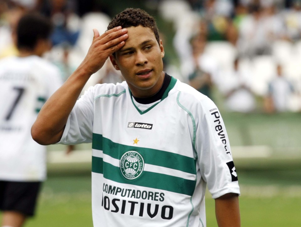 Sem acordo, Marlos deve ser o primeiro a sair do Coritiba, possivelmente seguido de Rodrigo Mancha | Daniel Castellano / Gazeta do Povo