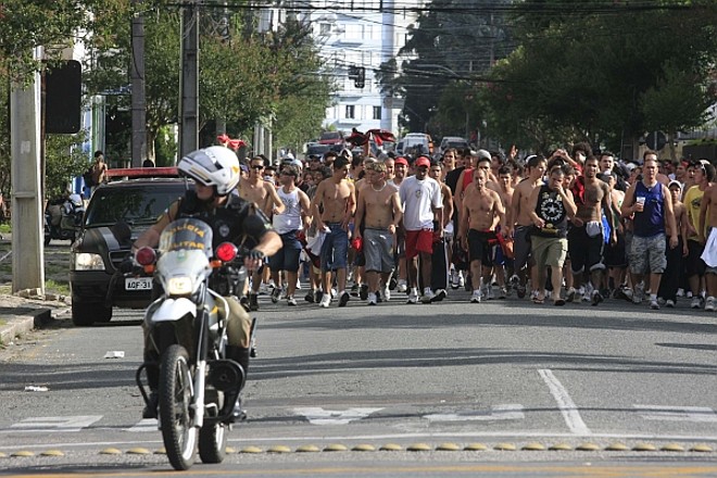 ... a chegada dos atleticanos ao Couto ... | 