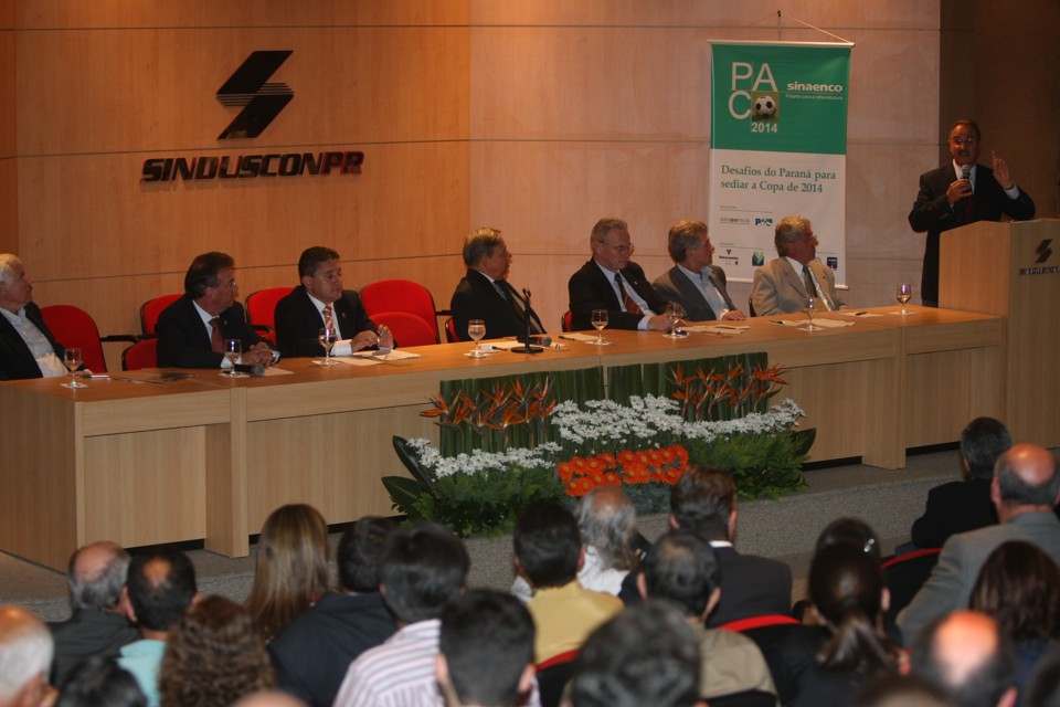 Encontro em Curitiba reforçou pontos da candidatura paranaense para a Copa, e também trouxe novidades | Albari Rosa / Gazeta do Povo