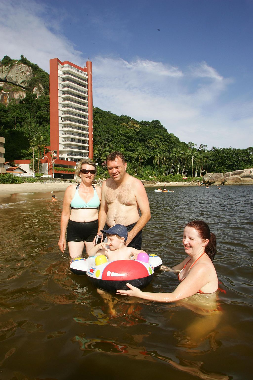 A família de Wanderley Buhnemann retorna hoje do Litoral para fugir do carnaval | Daniel Castellano/Gazeta do Povo