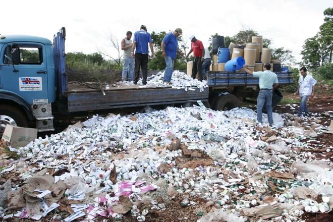 O produto foi destinado para o aterro de Mandaguari, onde foi inutilizado | 