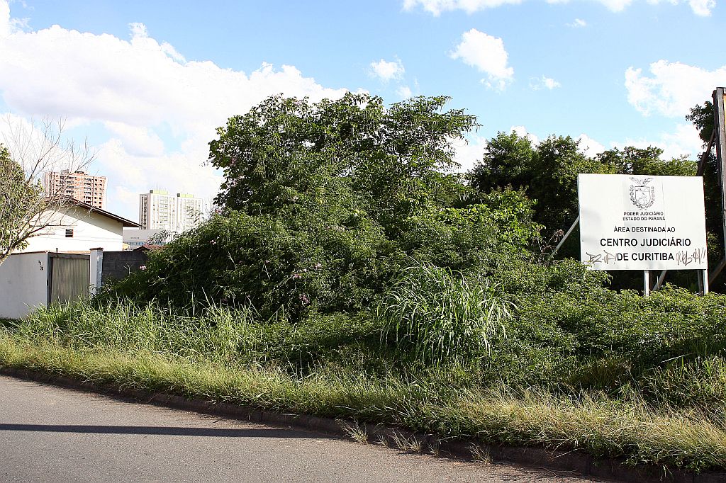 Terreno no Cabral vai abrigar o Centro Judiciário de Curitiba | Hedeson Alves/Gazeta do Povo