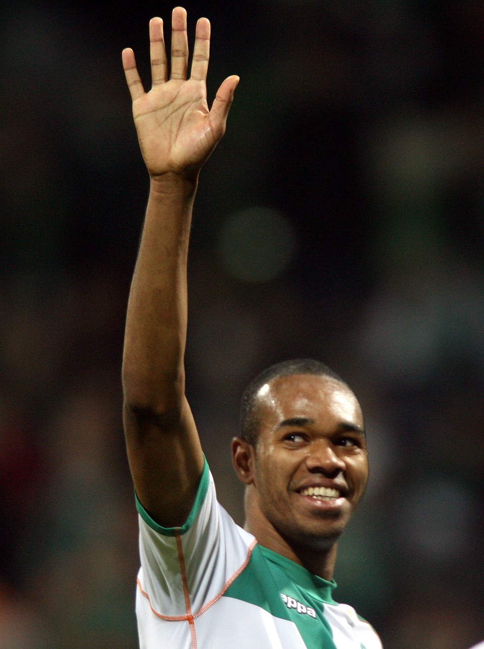 Filho de Londrina, Naldo é ídolo e uma das principais armas do Werder Bremen | Marcus Brandt / AFP