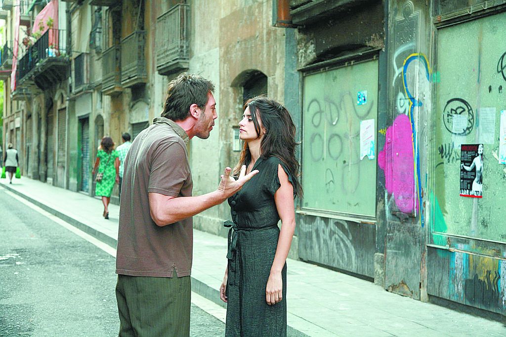 Javier Bardem e Penélope Cruz: casal dentro e fora das telas, exibe uma química extraordinária em Vicky Cristina Barcelona. | Divulgação