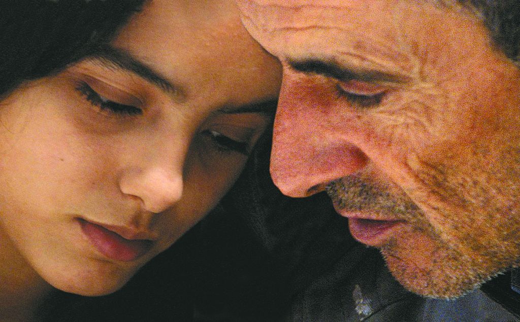 Hafsia Herzi e Habib Boufares: desejo de abrir um restaurante mobiliza a família no filme de Abdellatif Kechiche |