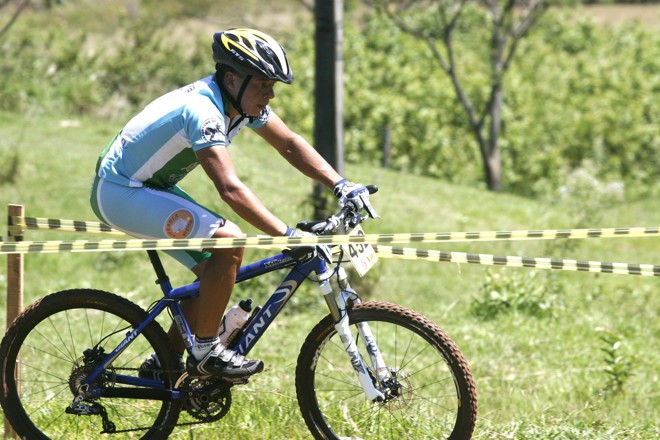 Paulo Sergio Cavaleiro tinha 33 anos quando resolveu começar a competir. Iniciativa influenciou a família | 