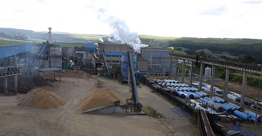 Fábrica da Norske Skog, em Jaguariaíva: multinacional norueguesa vai cortar em 15% a produção, passando para 156 mil toneladas. | Arquivo