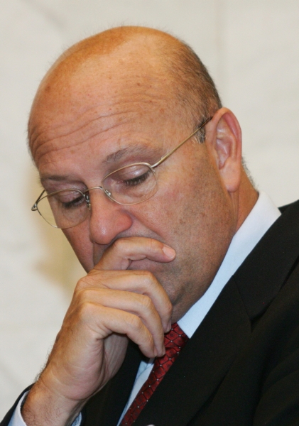 Luiz Cláudio Romanelli (PMDB), líder do governo na Assembleia, culpa a oposição e não os governistas que estavam ausentes pela derrubada do projeto | Daniel Castellano/Gazeta do Povo