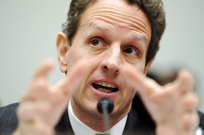 Timothy Geithner apresenta no Capitólio um plano de regulamentação financeira. Para ele o momento exige "normas mais rigorosas de abertura e transparência" | Jonathan Ernst / Reuters