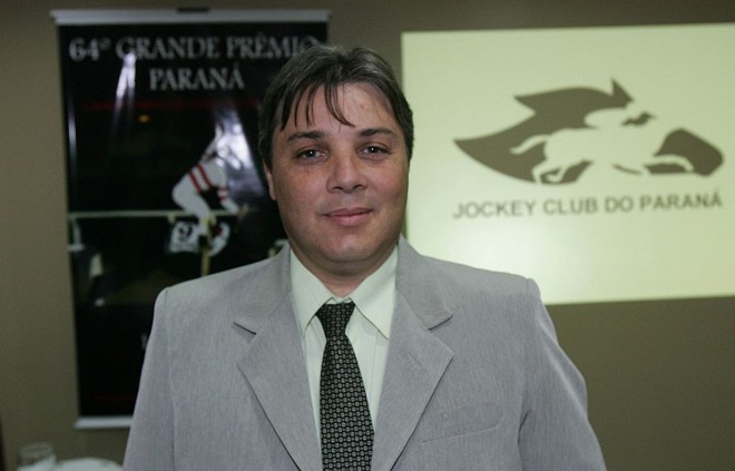 O advogado Roberto Hasemann, 44 anos, tem a missão de reerguer o JCP | Pedro Serápio/Gazeta do Povo