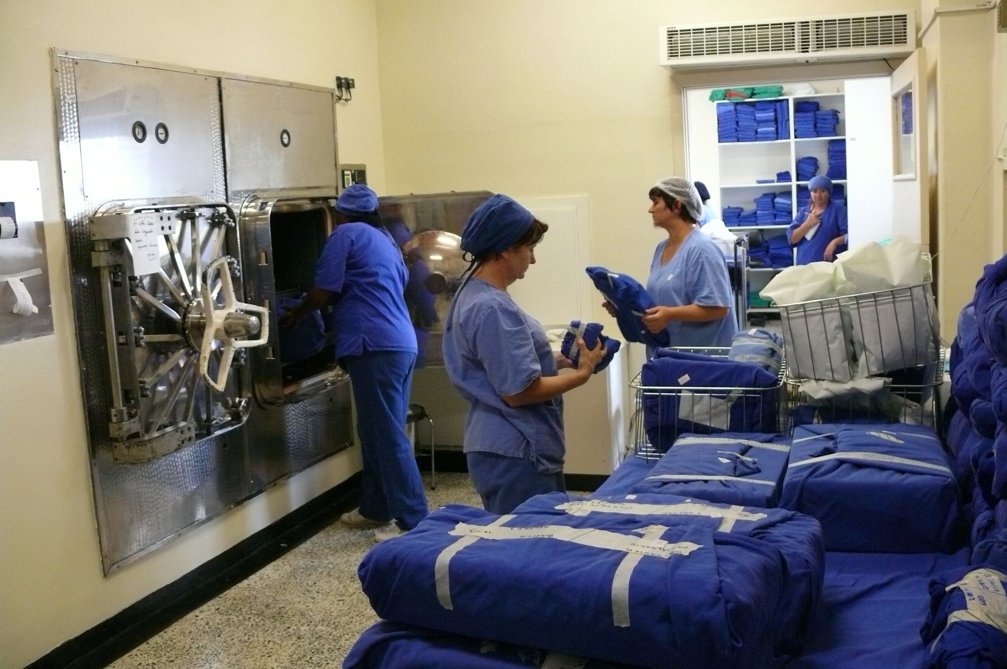 No setor trabalham 30 funcionários em três turnos. São seis horas de trabalho pela manhã e tarde, e 12 horas durante a noite | Assessoria de Imprensa do Sinditest