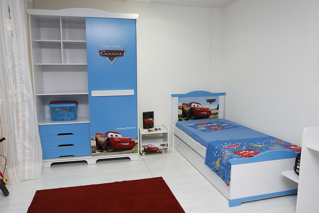 Móveis da M.E Gonçalves inspirados no desenho animado Carros, da Disney/Pixar | Gilberto Abelha/JL