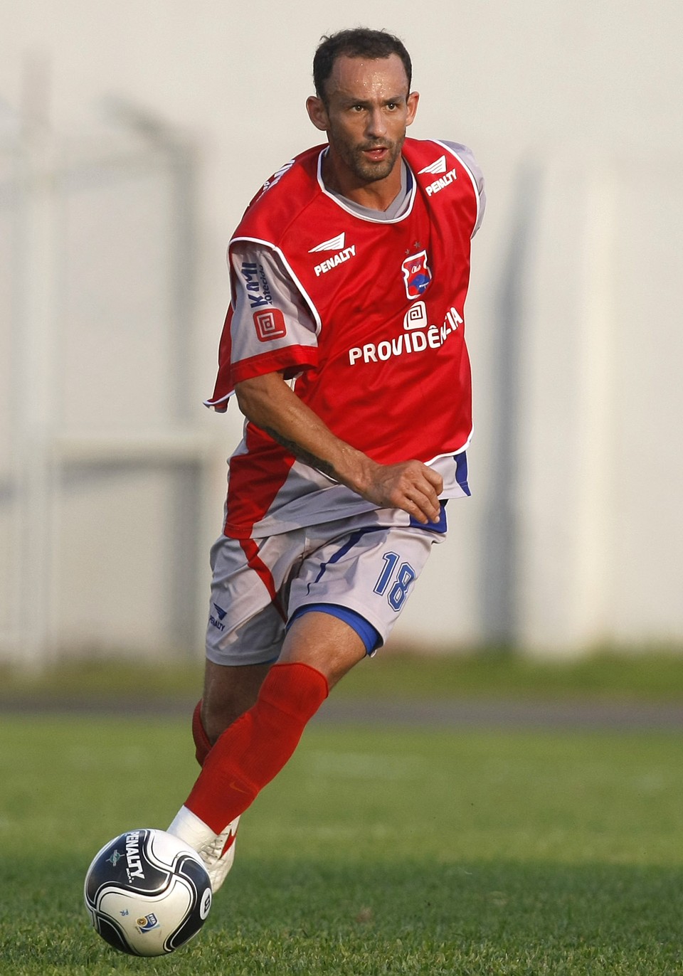 Clênio volta ao tricolor e começa contra o Nacional como titular | Rodolfo Bührer / Gazeta do Povo