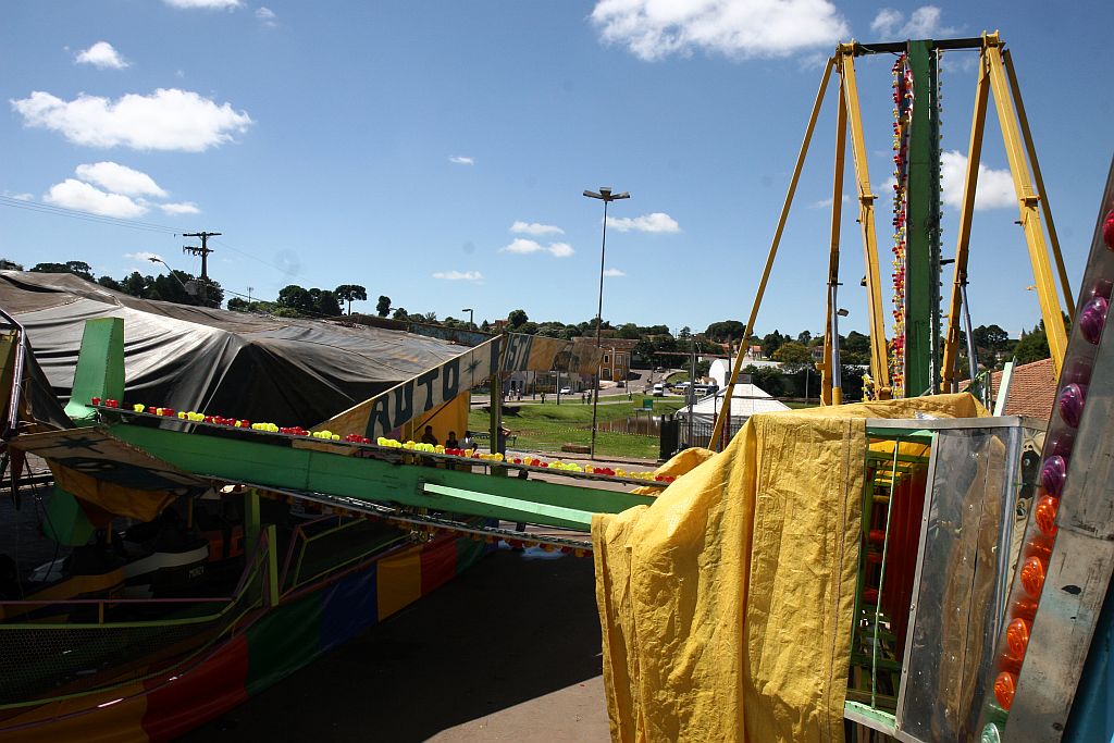 Kamikaze, brinquedo que partiu ao meio em parque de diversões de Castro: sem fiscalização | Henry Milléo/Gazeta do Povo