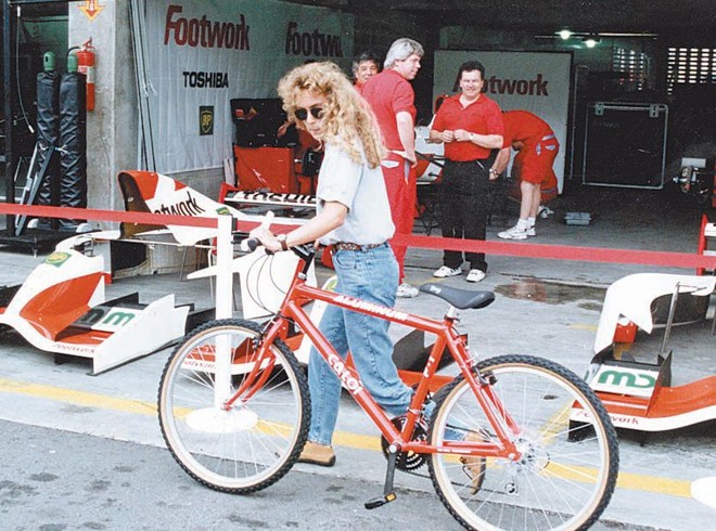 Giovanna Amati foi, em 92, a última mulher a correr na Fórmula 1 | Luiz Carlos Murauskas/Folha Imagem