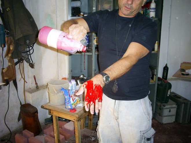 Sangue cenográfico à base de glucose |