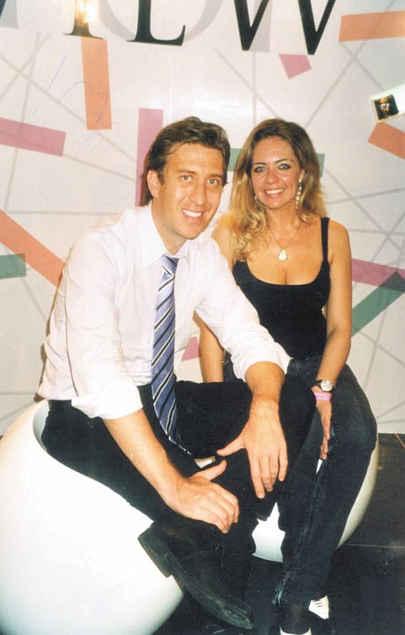 Sandro Westphal e Danni Lopes marcaram presença na 20ª edição do Crystal Fashion, aportando no lounge de Cíntia Peixoto e Celine Geara |