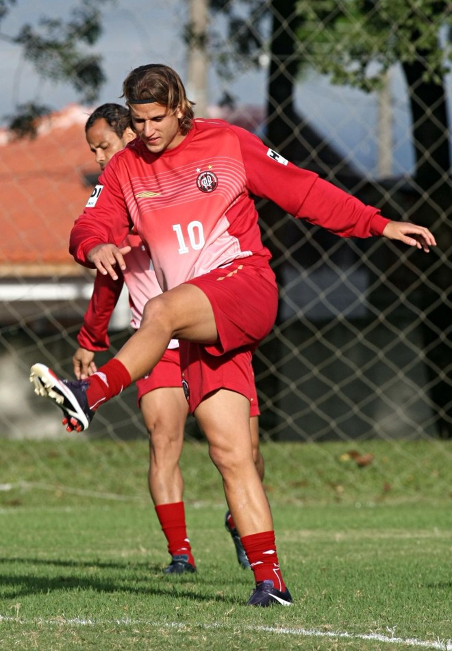 Rafael Moura pode ser artilheiro de um campeonato pela primeira vez | Albari Rosa/Gazeta do Povo