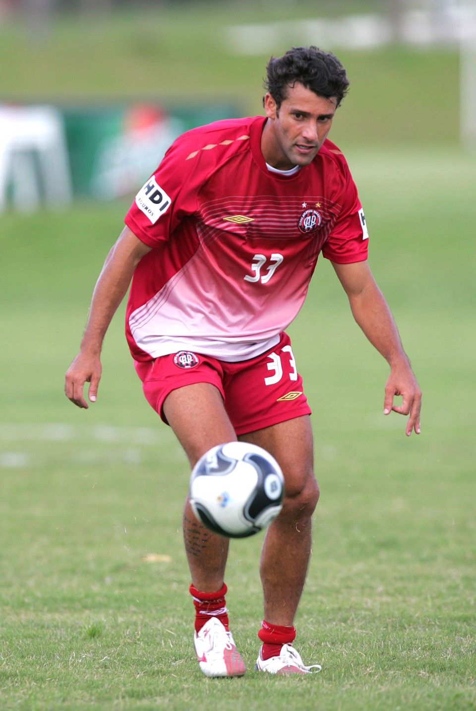 Alberto (foto) se contunde mais uma vez e abre espaço para jovem Raul ganhar primeira chance no profissional | Daniel Castellano / Gazeta do Povo