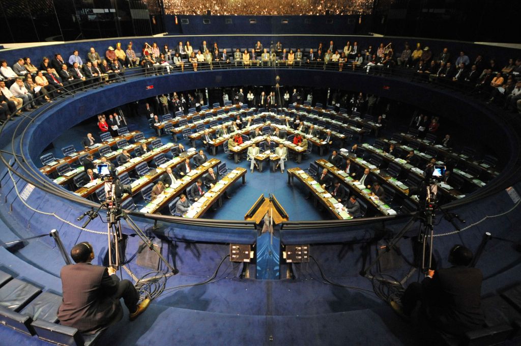 Reunião no Senado: sem consenso se a limitação de exploração agropecuária a 30% do território nacional é pouco ou não | José Cruz/ABr