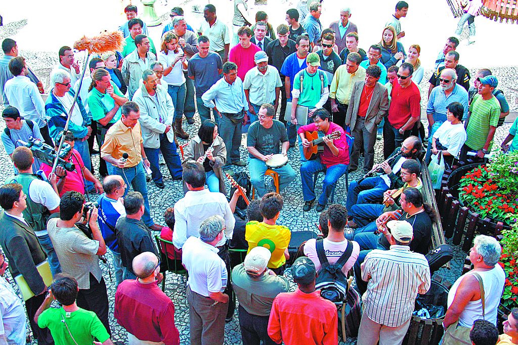 Choro na Boca Maldita, em 2008: músicos curitibanos e convidados cariocas | Divulgação / Rafael Egashira