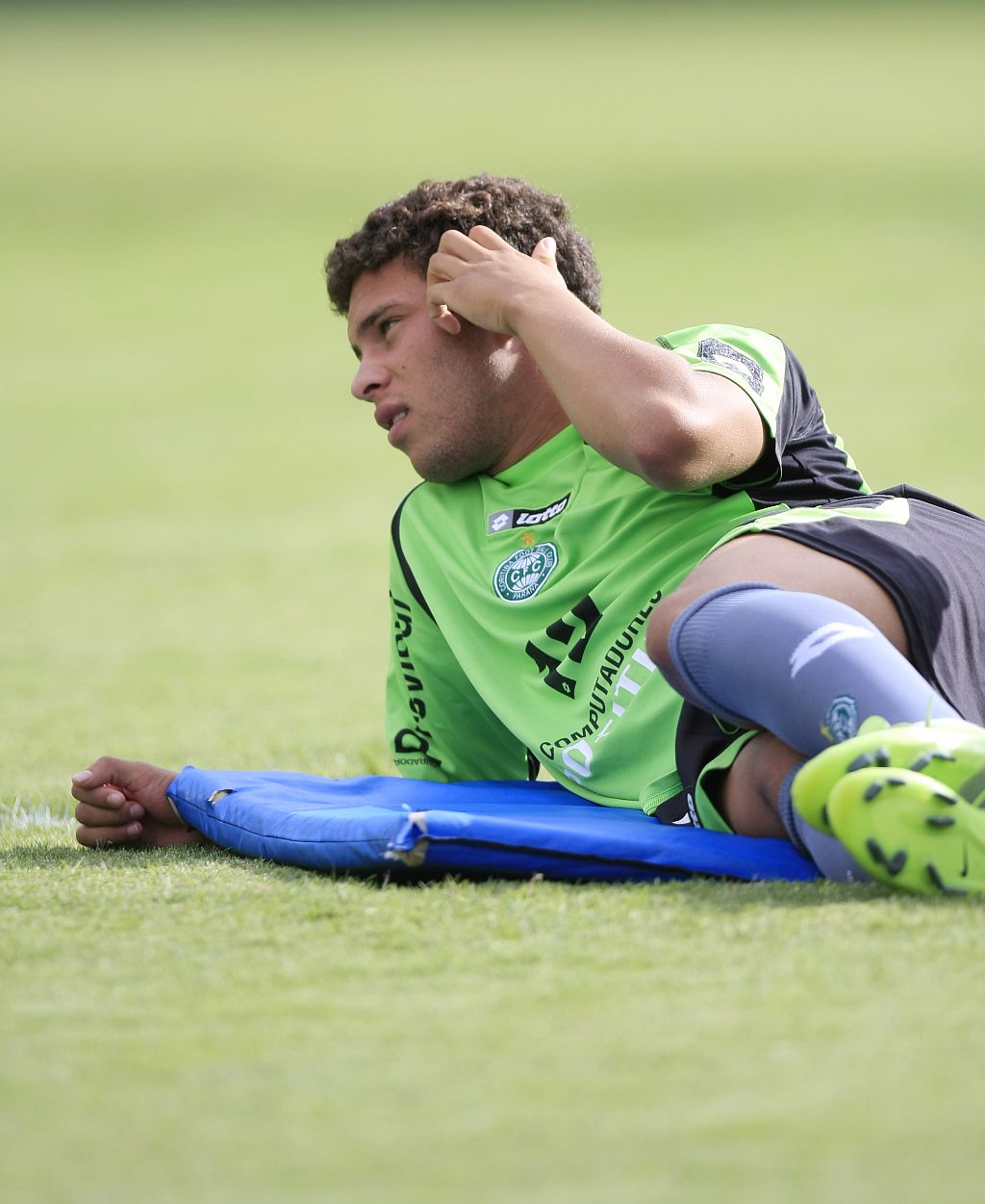 O meia-atacante Marlos é um dos que devem deixar o clube antes do Brasileiro | Giuliano Gomes/Gazeta do Povo