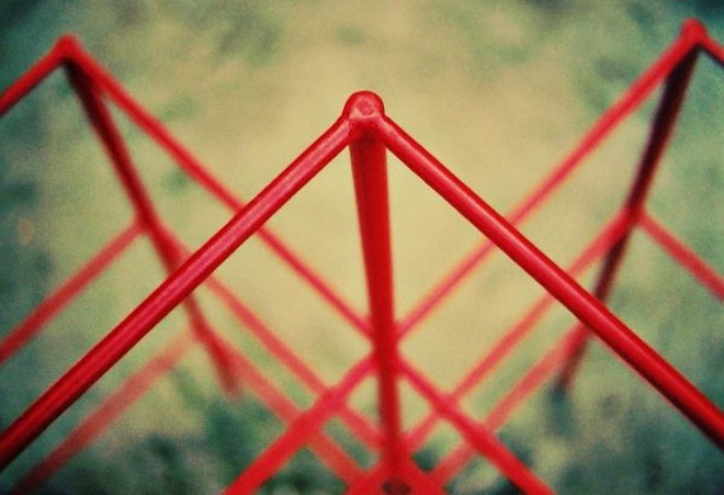 Imagens geométricas em foto de Stefany Wrublevski: experiência com câmera analógica |