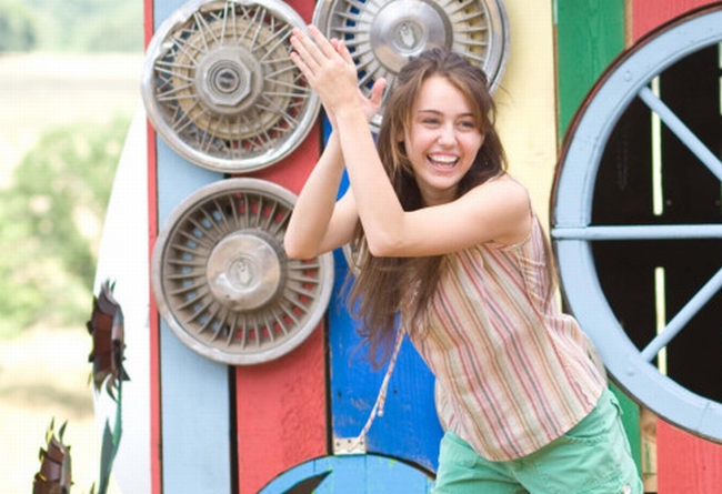 Miley Cyrus em cena do seu mais recente filme, "Hannah Montana" | Divulgação