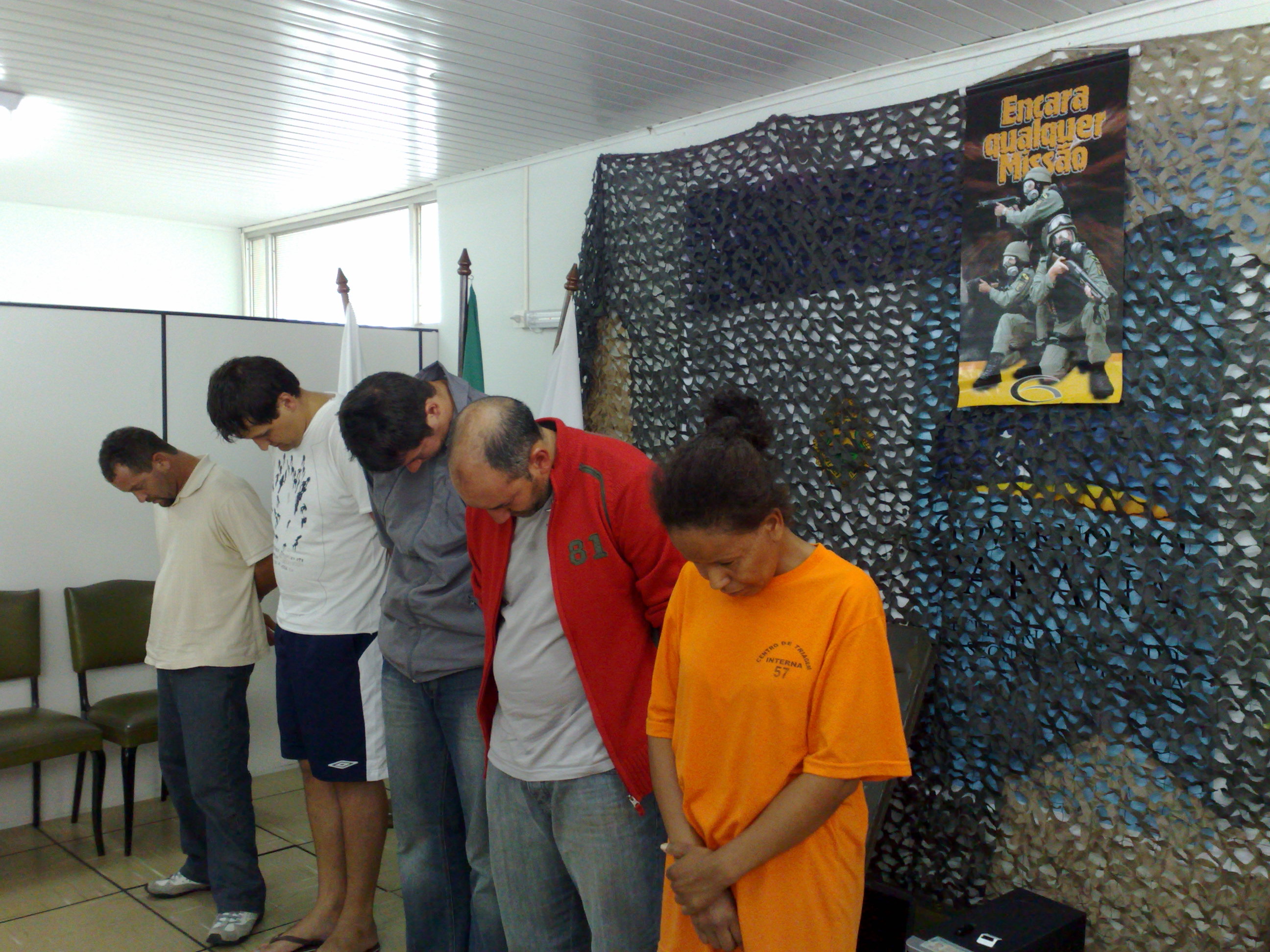 Quadrilha teria arrecadado meio milhão de reais com sequestros; suspeitos não quiseram falar com a imprensa | João Varella / Gazeta do Povo