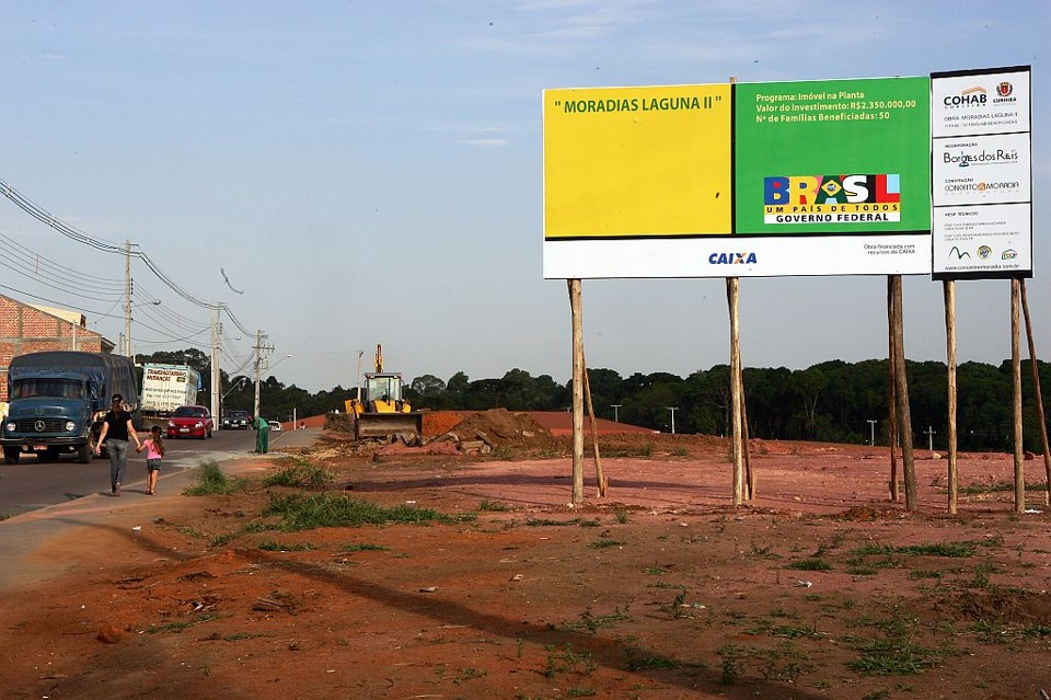 Local onde serão construídas as primeiras moradias pelo programa Minha Casa Minha Vida do governo federal no bairro Tatuquara, em Curitiba | Hedeson Alves / Gazeta do Povo