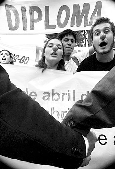 Manifestação a favor do diploma: eles têm razão? Sei lá... Tire você as suas conclusões. | Fábio Rodrigues Pozzebom/ABr