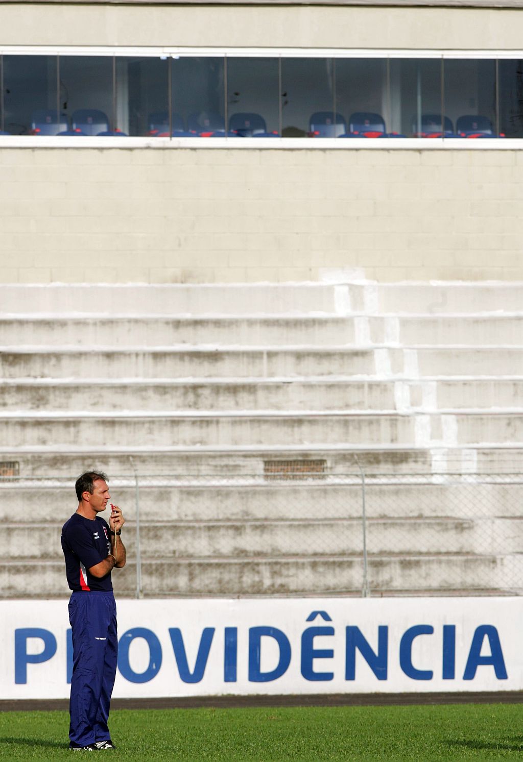 O técnico Wágner Velloso afirma não estar preocupado com a pressão por sua saída: me preocupo com o time | Daniel Castellano/Gazeta do Povo