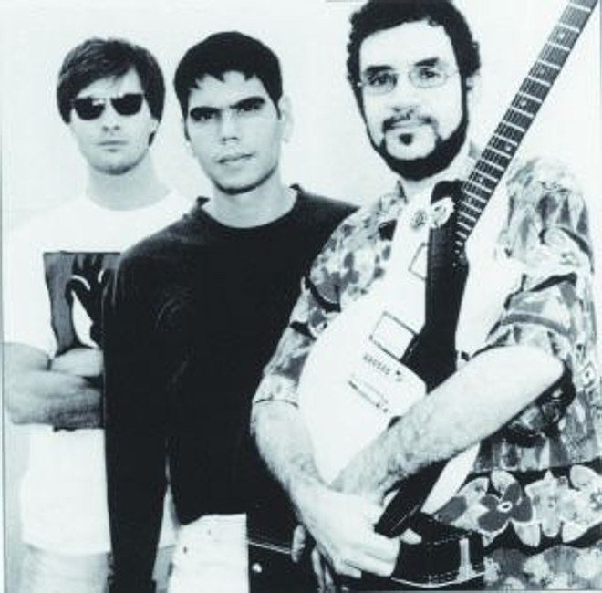 Renato Russo (1º à direita) estava com 39 graus de febre no dia da gravação |