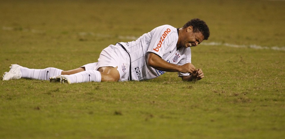 Ronaldo tinha suspeita de fratura, mas exames nada constataram | Rodolfo Bührer / Gazeta do Povo