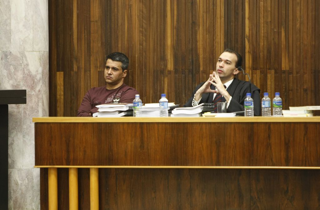 O ex-policial Edson Prado (à esquerda) foi condenado pelo júri após mais de 10 horas de julgamento | Rodolfo Bührer/Gazeta do Povo