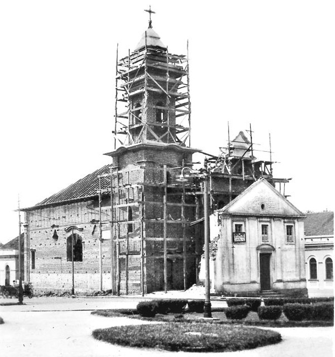 ... a nova em construção e ... | 