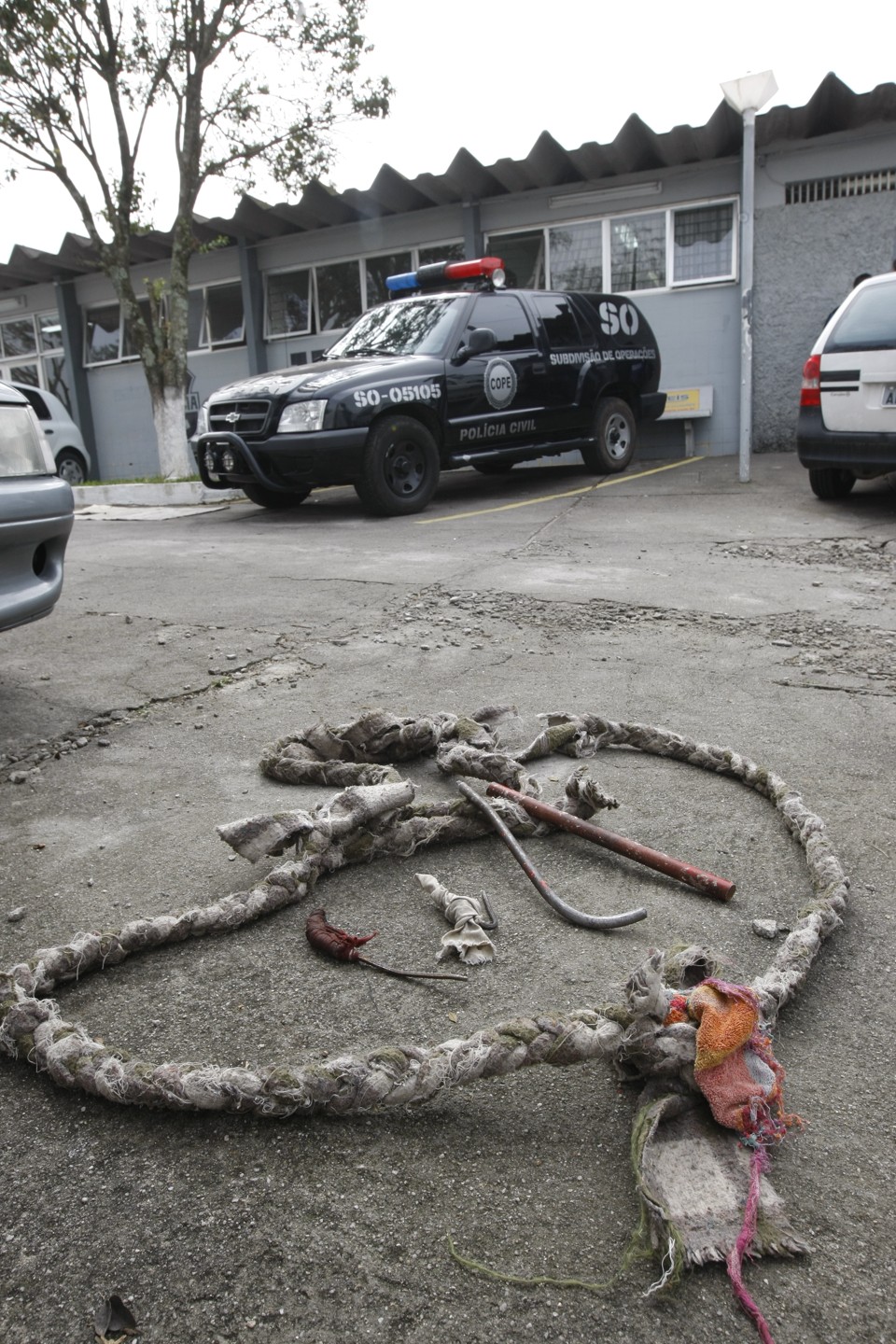11.ºDP: presos fizeram um buraco no teto e usaram corda improvisada para sair | Aniele Nascimento/Gazeta do Povo