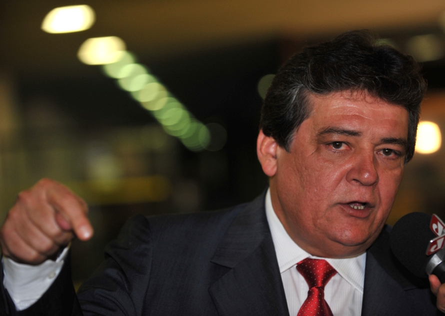 Estou propondo que a gente faça uma autocrítica. Precisamos dar uma resposta positiva à opinião pública.Silvio Costa, deputado federal que defendia que familiares viajassem à custa da Câmara | Fábio Rodrigues Pozzebom/ABr