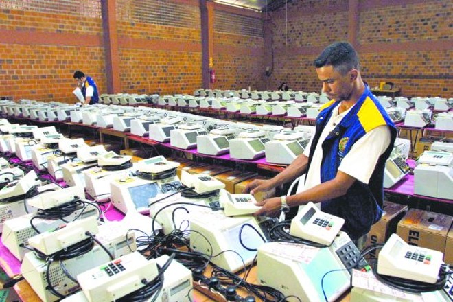 Processo eleitoral é ponto forte do país, mas não o suficiente para tirar o Brasil da condição de democracia falha |