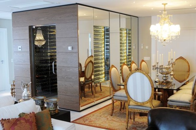 Transformação de escritório em adega, no projeto de Priscila Müller | 