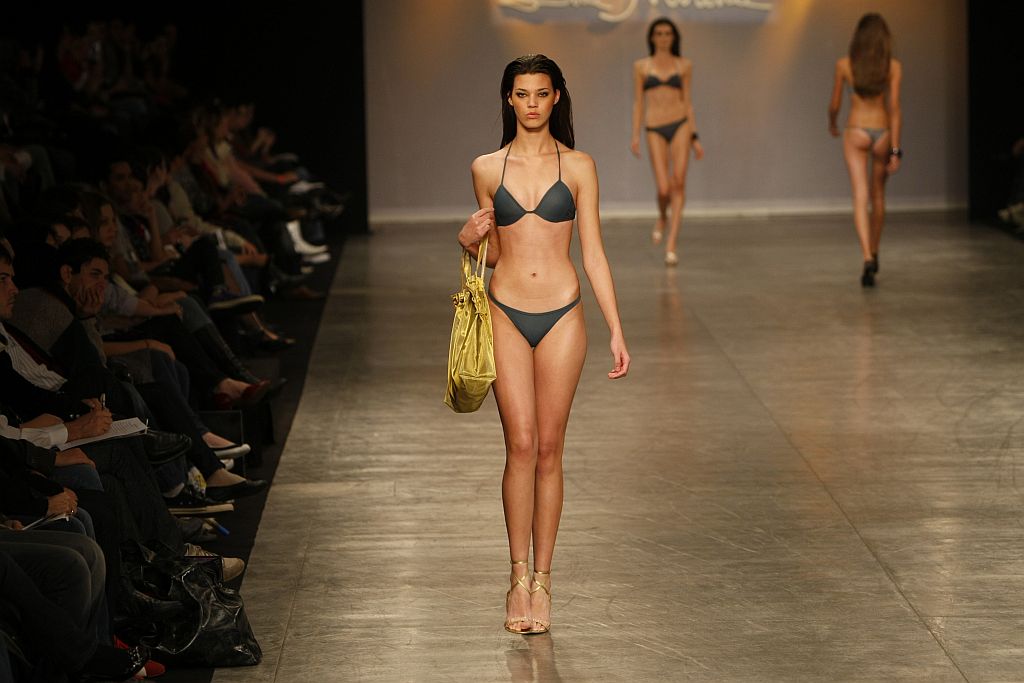 Desfile de modelos só acima de índice 18. | Antônio Costa/Gazeta do Povo