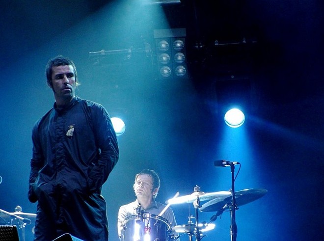 Show da banda Oasis na noite deste domingo (10), na Arena Expotrade |